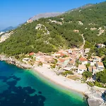 Georgios *